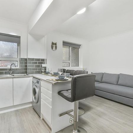 לונדון Sachin'S 2 Bedrooms Apartment מראה חיצוני תמונה