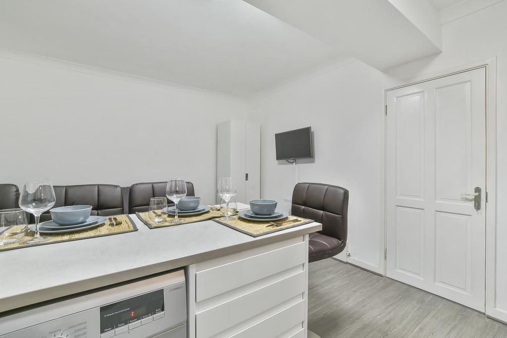 לונדון Sachin'S 2 Bedrooms Apartment מראה חיצוני תמונה